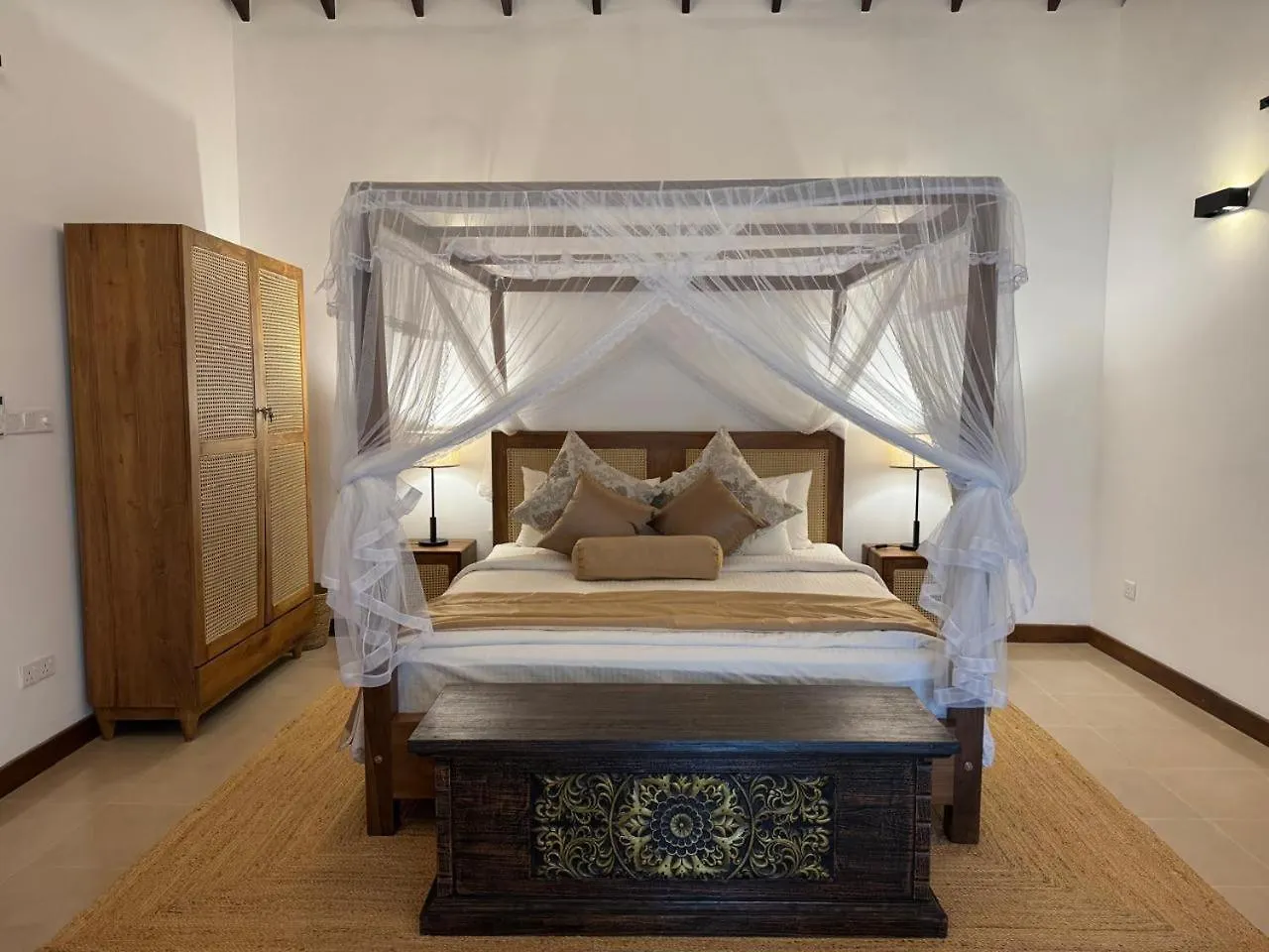 Swanee Grand Hotel Negombo