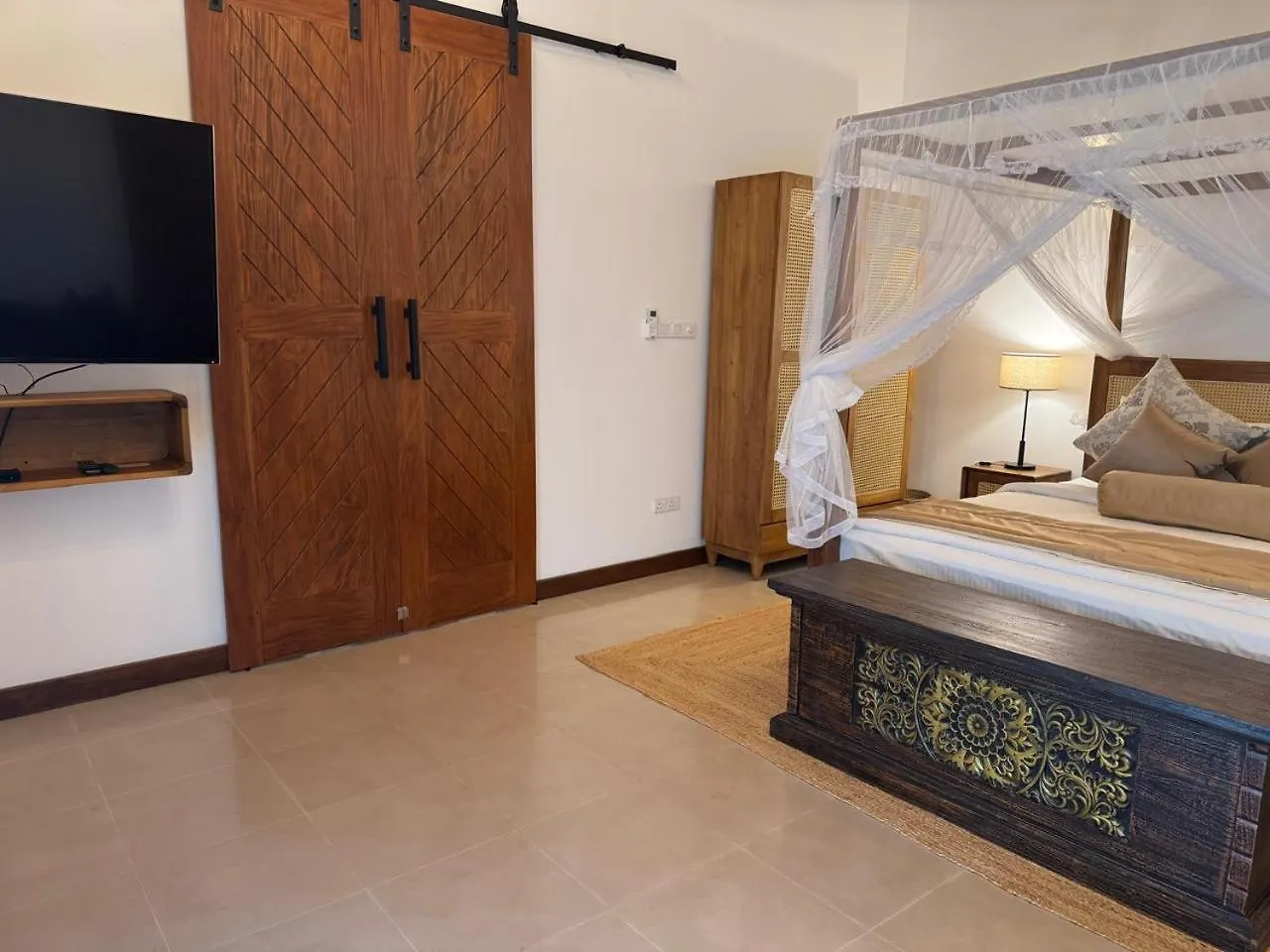 Swanee Grand Hotel Negombo